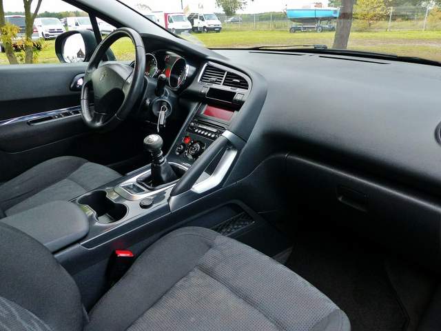 Peugeot 3008 I 2011 — zdjęcie 24