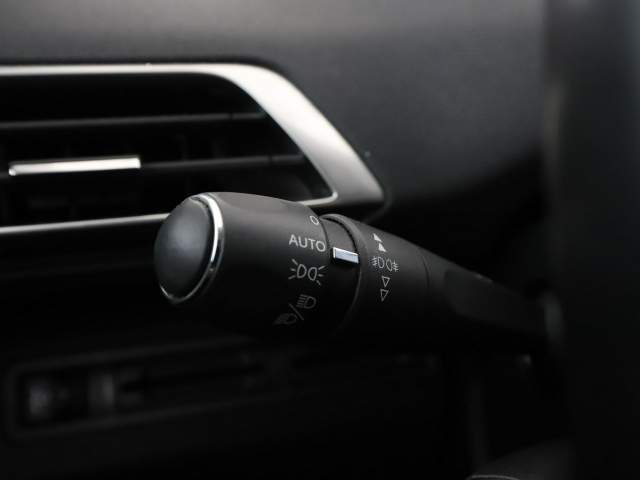 Peugeot 3008 II 2017 — zdjęcie 33