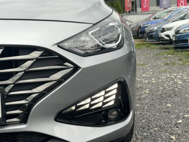 Hyundai i30 III facelifting 2 2022 — zdjęcie 4