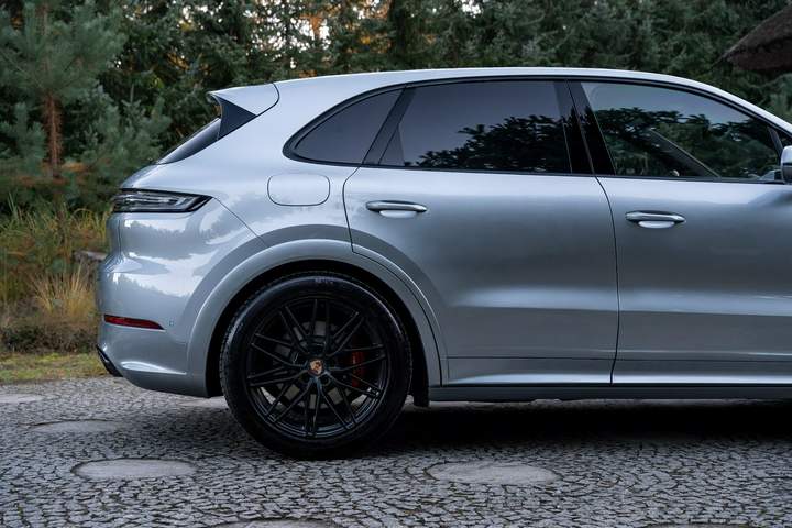 Porsche Cayenne III facelifting 2024 — zdjęcie 17
