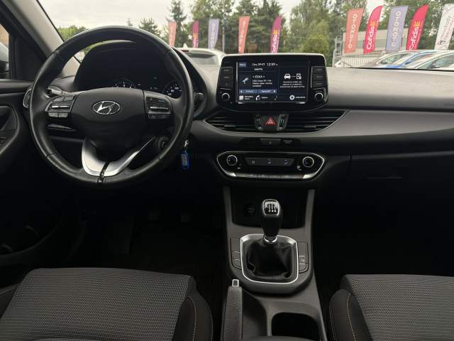 Hyundai i30 III facelifting 2 2022 — zdjęcie 13