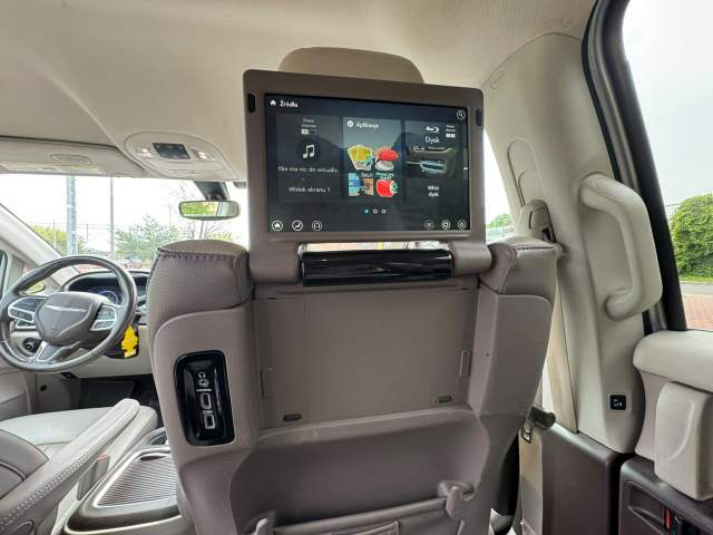 Chrysler Pacifica RU 2019 — zdjęcie 13
