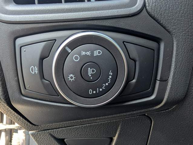 Ford Focus III facelifting 2015 — zdjęcie 28