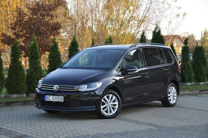 Volkswagen Touran II 2017 — zdjęcie 10