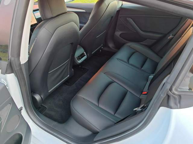 Tesla Model 3 I 2023 — zdjęcie 38