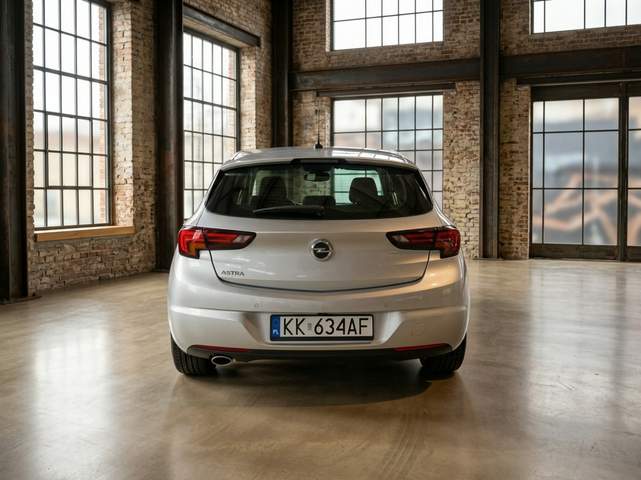 Opel Astra K 2019 — zdjęcie 7
