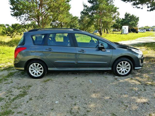 Peugeot 308 I 2010 — zdjęcie 8