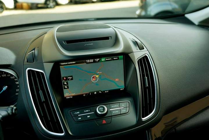 Ford C-MAX II facelifting 2016 — zdjęcie 20