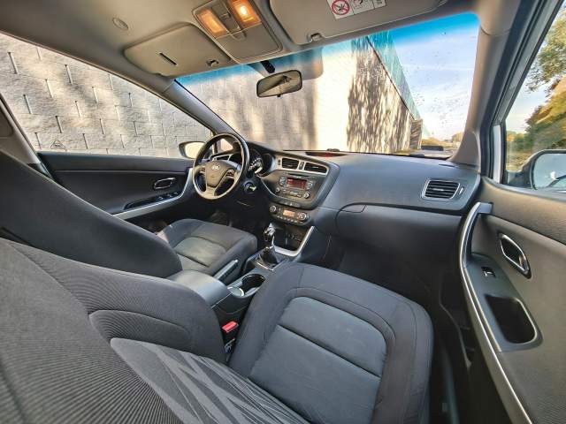 Kia Ceed II 2014 — zdjęcie 15