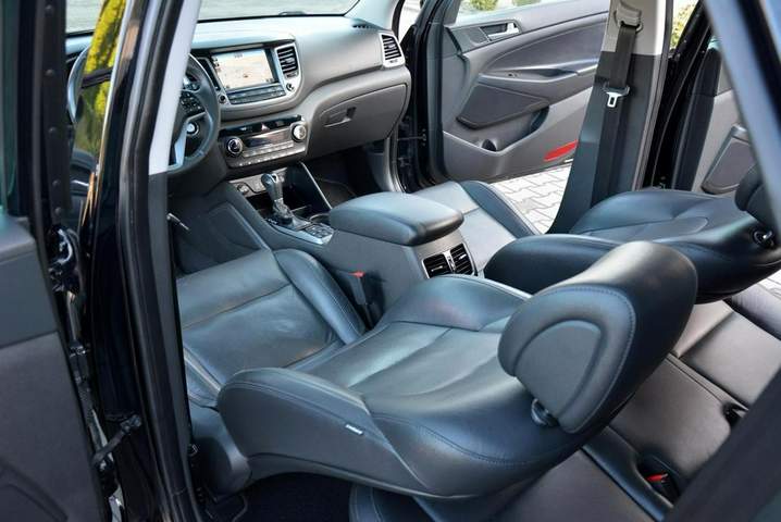 Hyundai Tucson III 2017 — zdjęcie 21