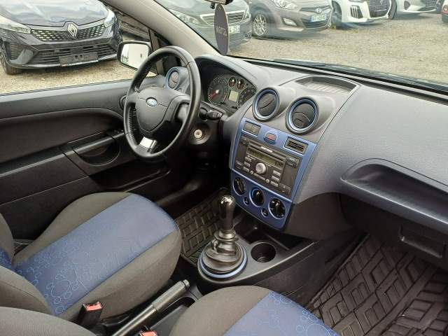Ford Fiesta Mk6 2008 — zdjęcie 12