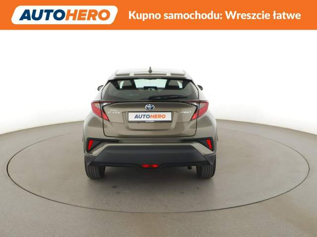 Toyota C-HR I facelifting 2022 — zdjęcie 6