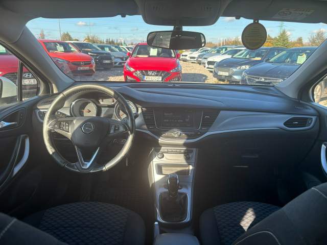 Opel Astra K 2019 — zdjęcie 20
