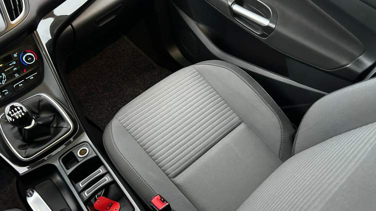Ford C-MAX II facelifting 2015 — zdjęcie 15