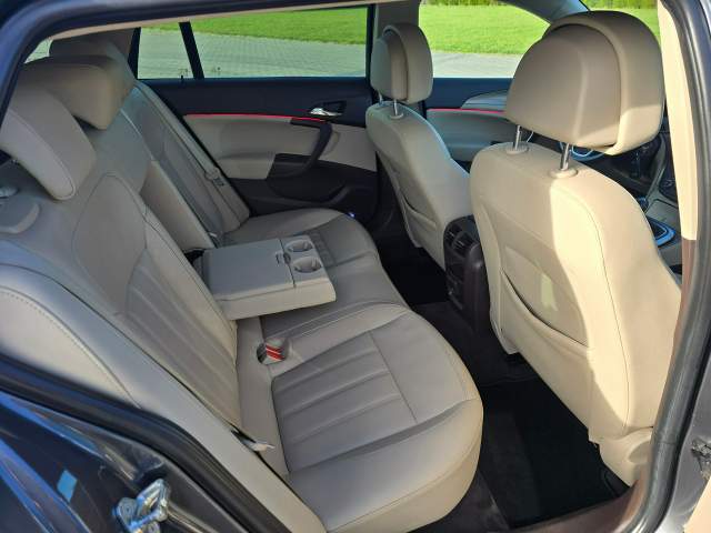 Opel Insignia I 2010 — zdjęcie 22