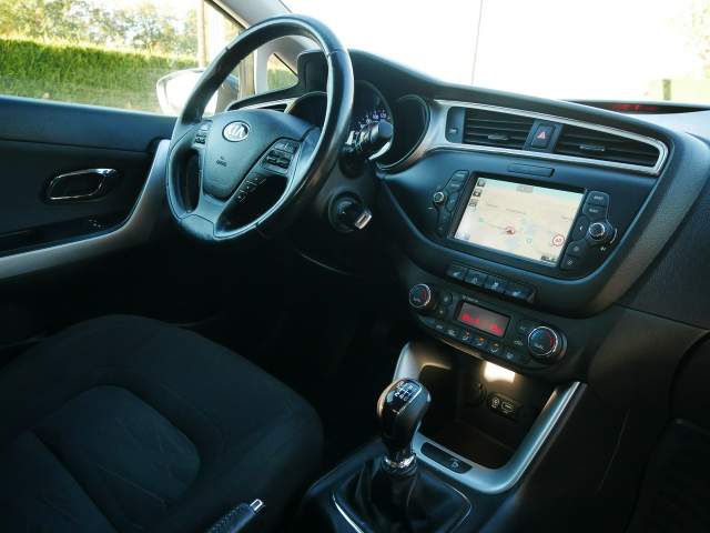 Kia Ceed II facelifting 2016 — zdjęcie 20