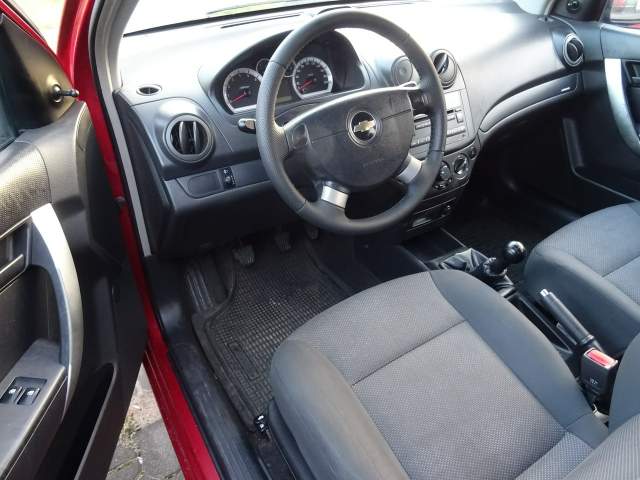 Chevrolet Aveo I facelifting 2010 — zdjęcie 8