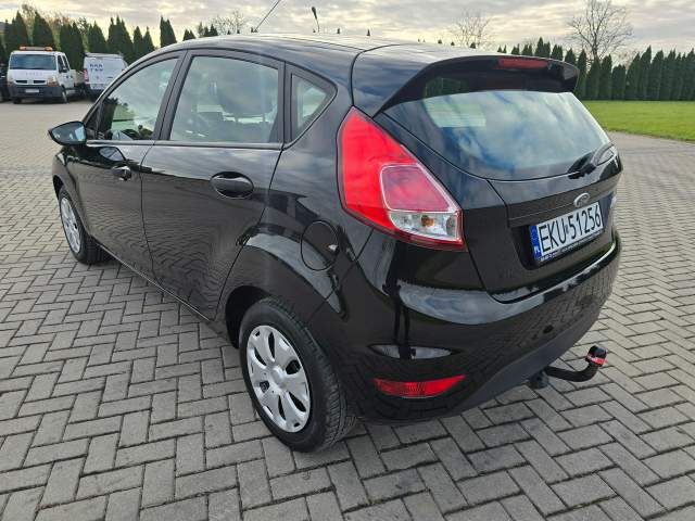 Ford Fiesta Mk6 facelifting 2015 — zdjęcie 12