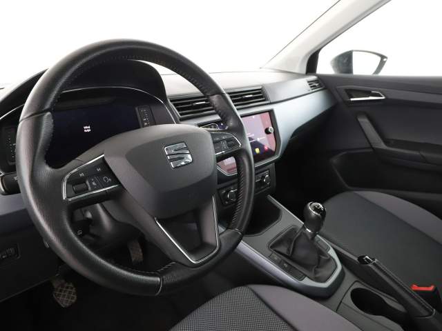 SEAT Arona I 2021 — zdjęcie 14