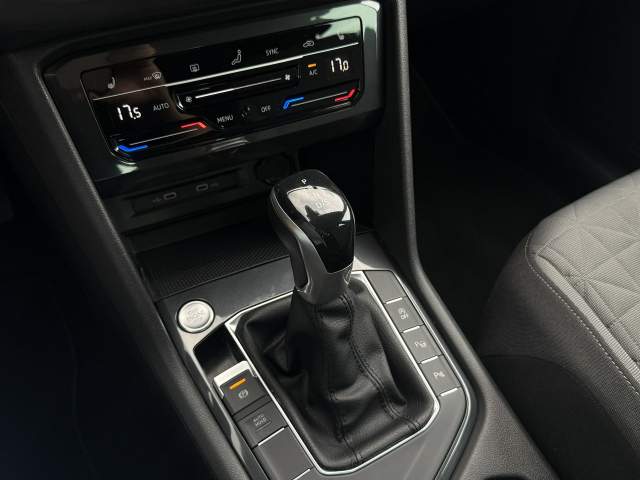 Volkswagen Tiguan II 2021 — zdjęcie 20