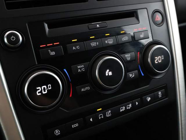 Land Rover Discovery Sport I 2018 — zdjęcie 26