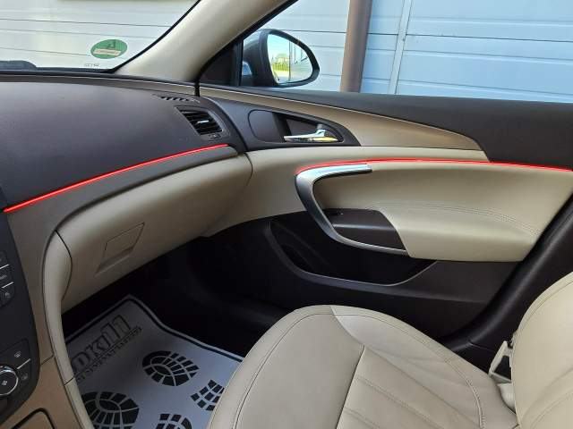 Opel Insignia I 2010 — zdjęcie 26