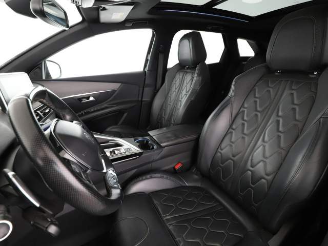Peugeot 3008 II 2017 — zdjęcie 13