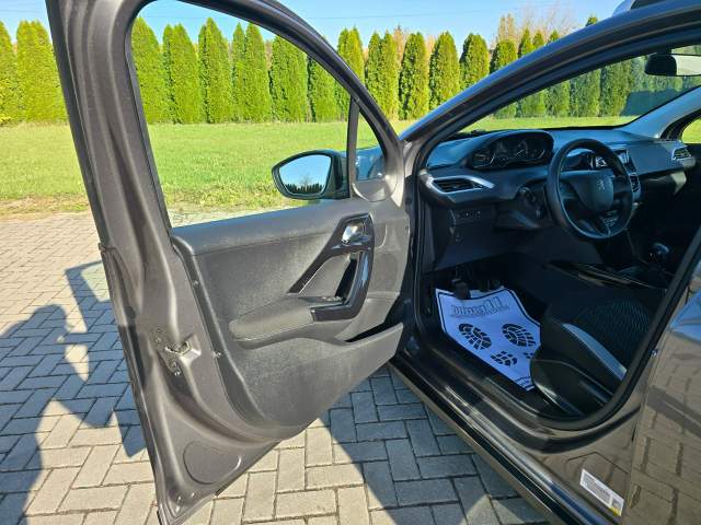 Peugeot 2008 I facelifting 2016 — zdjęcie 14
