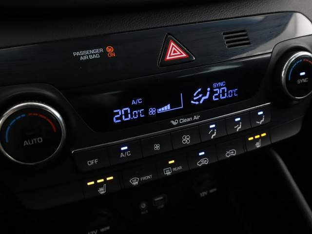Hyundai Tucson III 2016 — zdjęcie 26