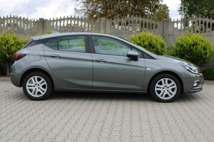 Opel Astra J facelifting 2018 — zdjęcie 12