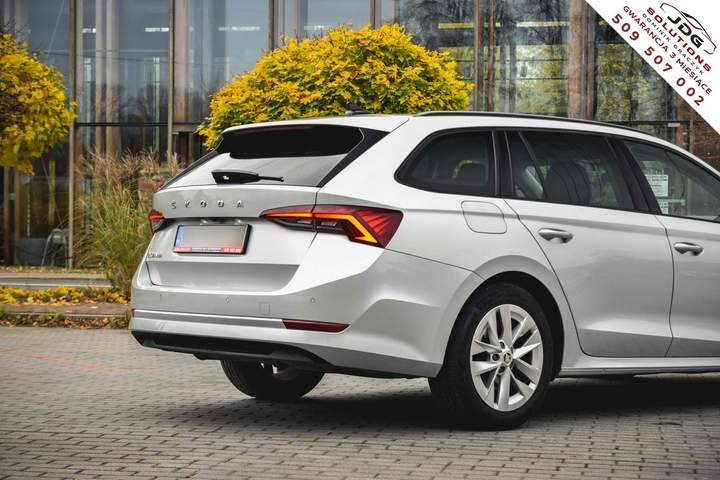 Skoda Octavia III (A7) facelifting 2022 — zdjęcie 34