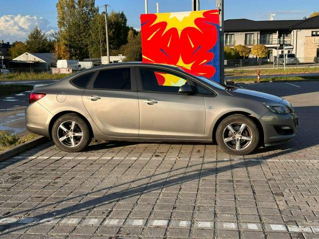 Opel Astra J facelifting 2016 — zdjęcie 19