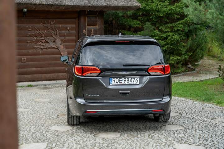 Chrysler Pacifica RU 2019 — zdjęcie 30