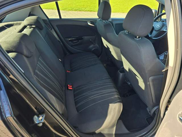Opel Corsa D facelifting I 2010 — zdjęcie 18
