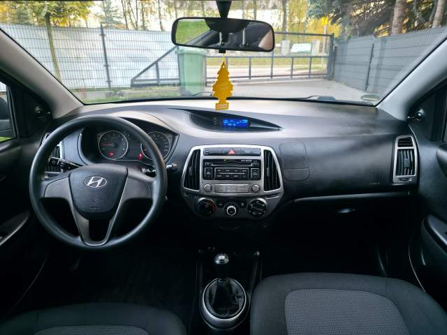 Hyundai i20 I facelifting 2013 — zdjęcie 11