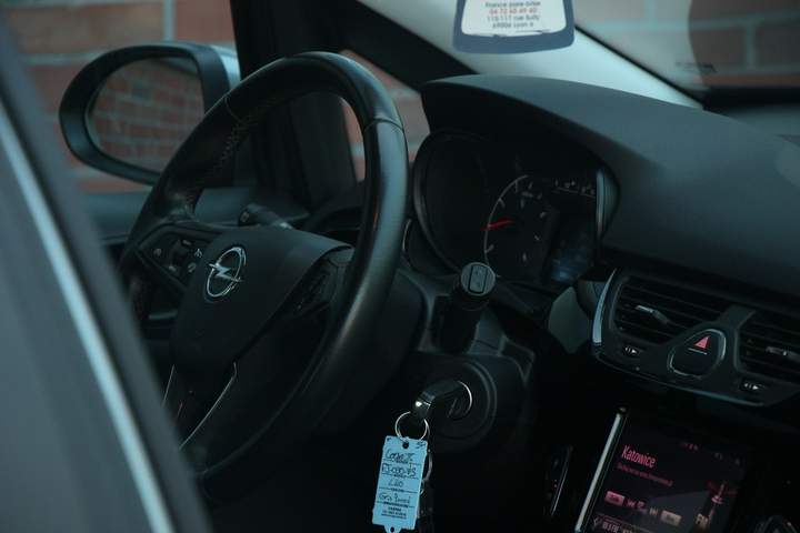 Opel Corsa E 2019 — zdjęcie 30