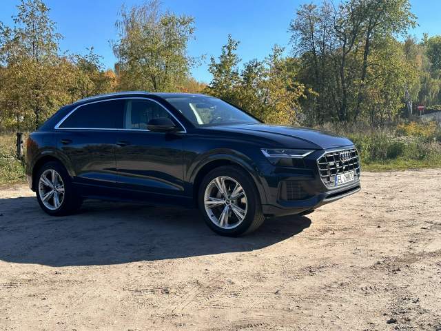 Audi Q8 I (4M) 2023 — zdjęcie 14