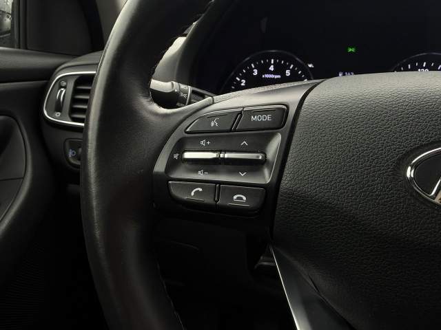 Hyundai i30 III facelifting 2 2022 — zdjęcie 7
