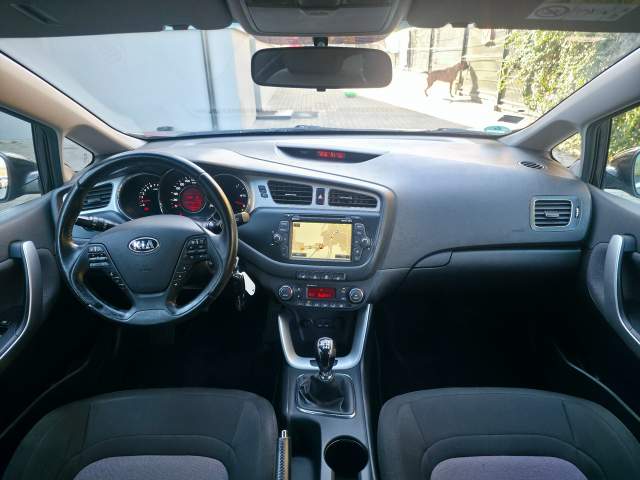 Kia Ceed II 2014 — zdjęcie 11