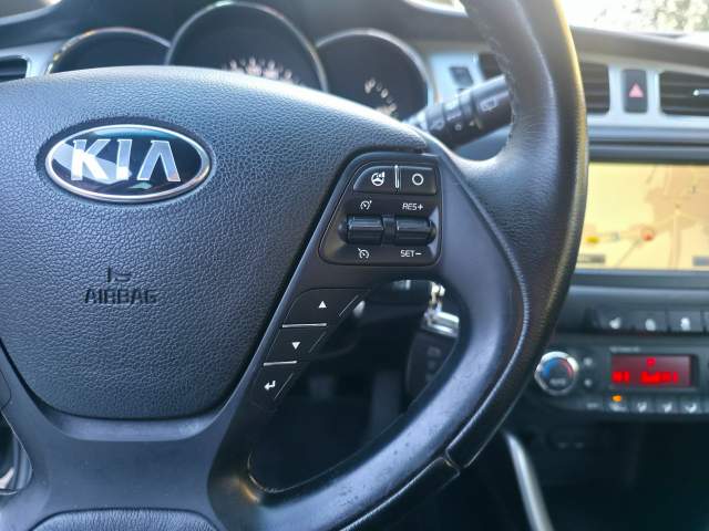 Kia Ceed II 2014 — zdjęcie 19