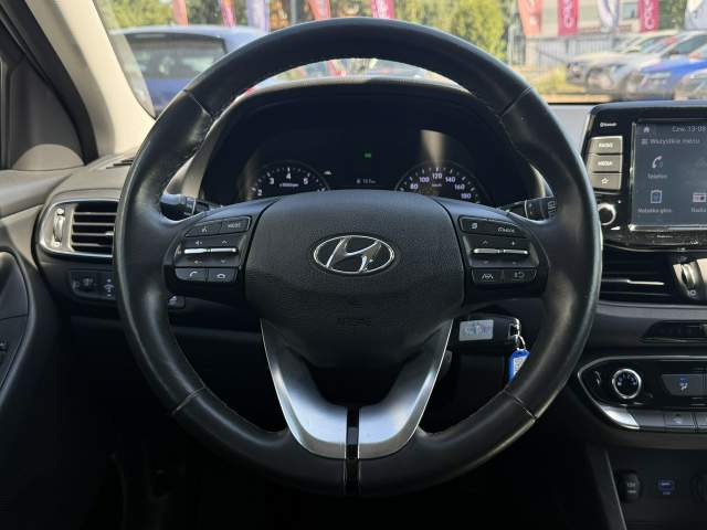 Hyundai i30 III facelifting 2 2022 — zdjęcie 15