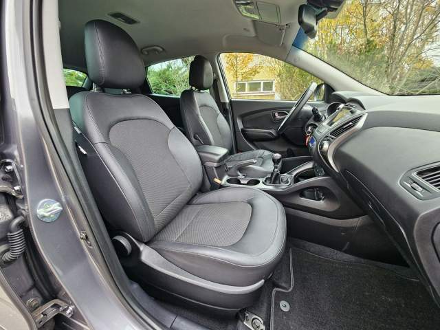 Hyundai ix35 I facelifting 2015 — zdjęcie 15