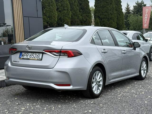 Toyota Corolla XII (E210) 2023 — zdjęcie 10