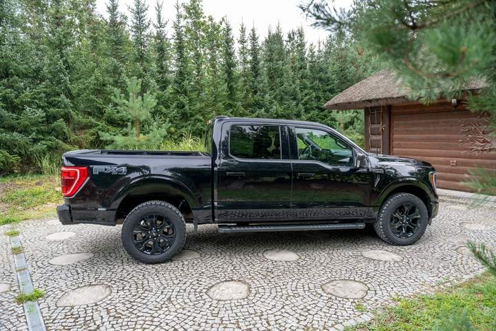 Ford F-150 XIV 2022 — zdjęcie 14