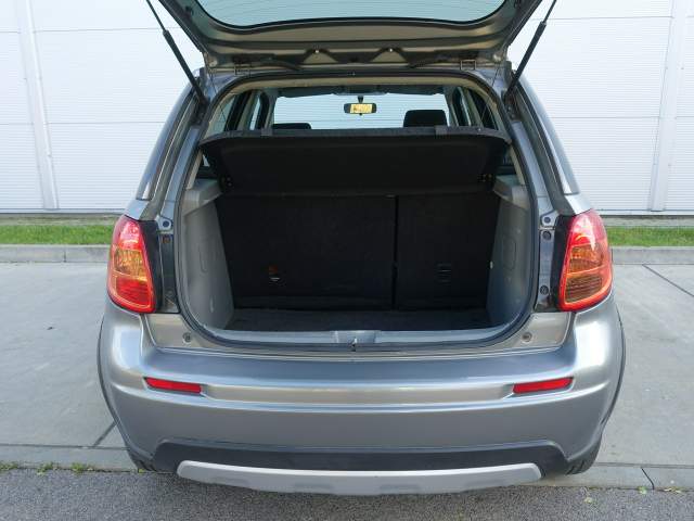 Suzuki SX4 I (Classic) facelifting 2012 — zdjęcie 26