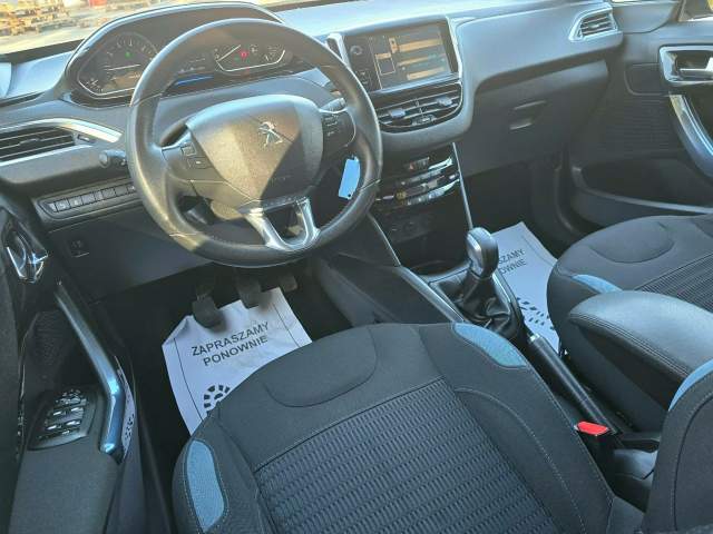 Peugeot 208 I 2013 — zdjęcie 20