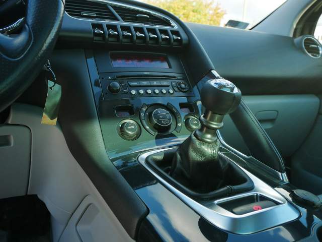 Peugeot 3008 I 2009 — zdjęcie 19