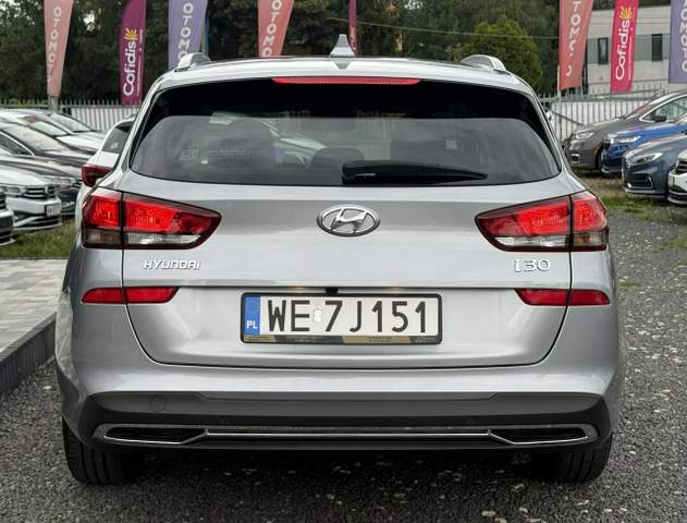 Hyundai i30 III facelifting 2 2022 — zdjęcie 7