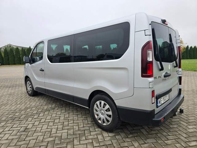 Renault Trafic III 2020 — zdjęcie 12