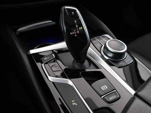 BMW 5 serii VII (G30/G31) 2019 — zdjęcie 27